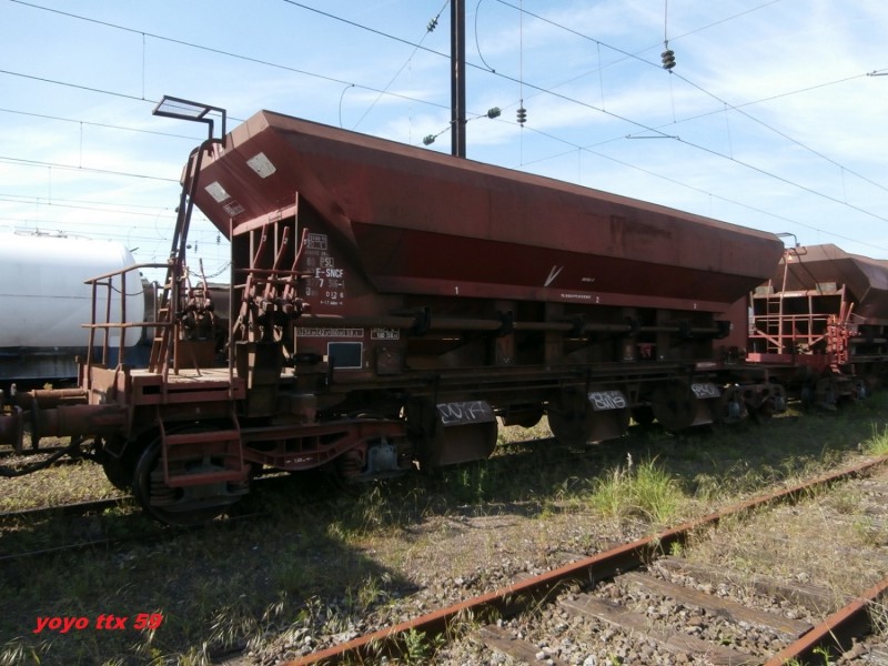 Uas D12-6 80 87 977 9 316-1=3.JPG