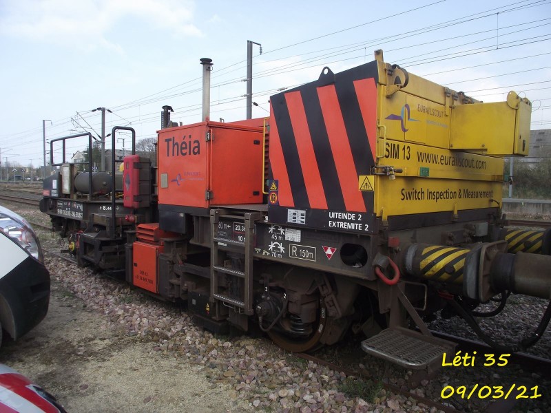 Théia_f.JPG (294.36 Kio) Vu 7678 fois Théia_f.JPG