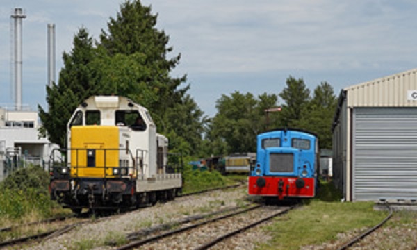 2021-07-12-332ak-Volgelsheim_Port-Rhnan-Port-Rhnan-Loco-MF-402-ex=Eiffage.jpg