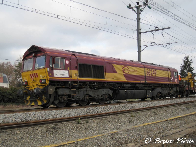 Class 66 - 92 70 0 066 249-8 - ECR (9) (light).JPG