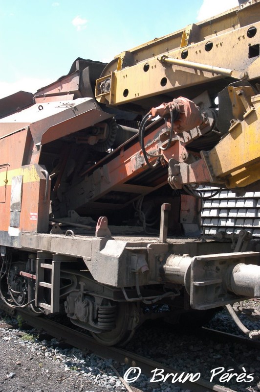 Cribleuse SPRO 1000 - 99 87 9 350 510-3 - Colas Rail (6) (light).jpg