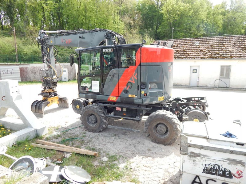 _copie-0_CAT M323F - RH600265 - DVF - CAT 3 (1).jpg