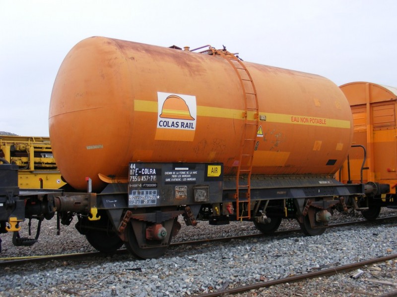 CITERNE - 44 87 735 0 457 7 P - COLAS RAIL (1) (Copier).JPG