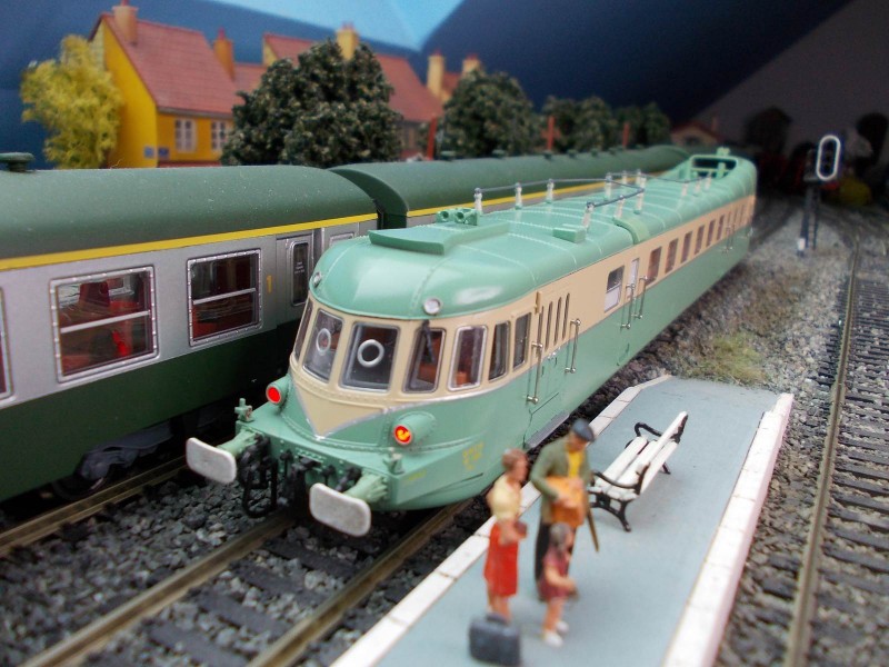 X 3215 a.JPG