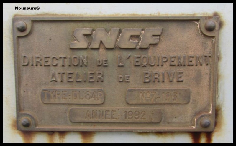 DU84_7196_plaque.jpg