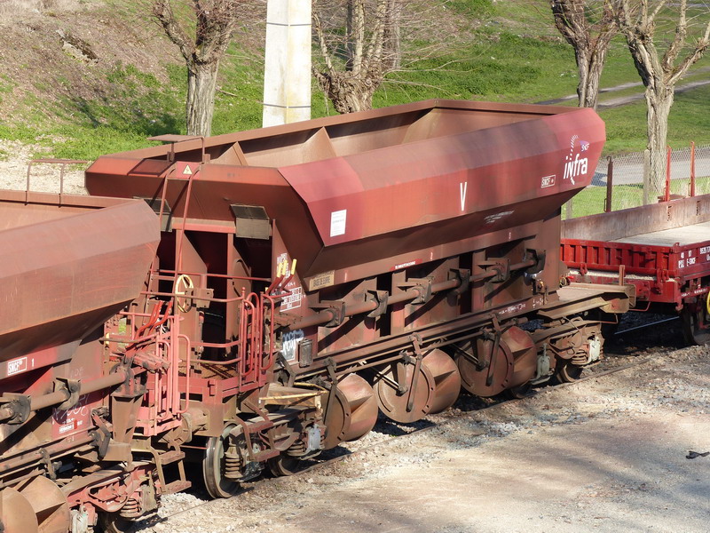 80 87 977 7 354- Uas D 12 6 (2014-03-05 St Pierre des Corps) (1).jpg