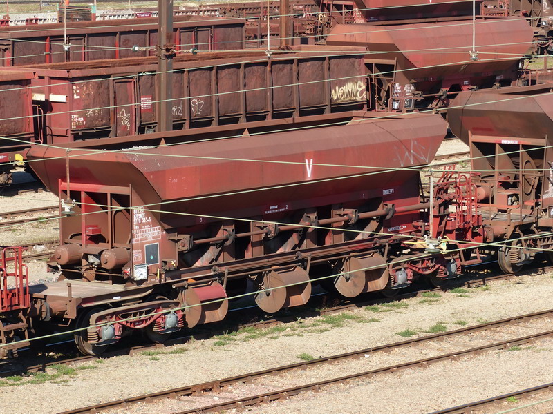 80 87 977 8 353-3 Uas D12 6 F SNCF-PSL (2014-03-17 St Pierre des Corps) (1).jpg