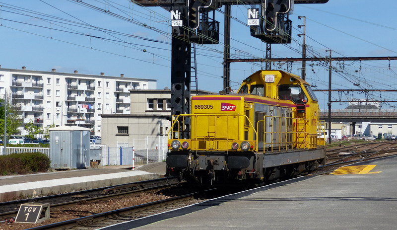 69305 (2014-04-09 gare de St Pierre des Corps) (2).jpg