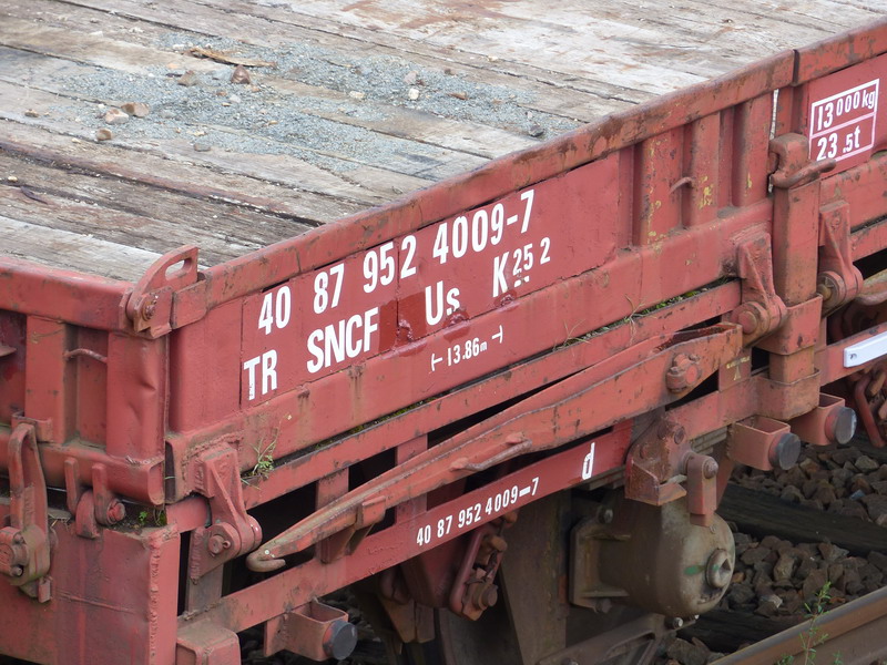 40 87 952 4 009-7 Us K25 2 SNCF-TR (2014-04-04 St Pierre des Corps) (2).jpg