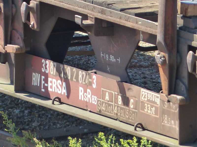 33 87 390 2 824-3 RS R83 RIV F-SNCF (2014-05-12 St Pierre des Corps) (3).JPG