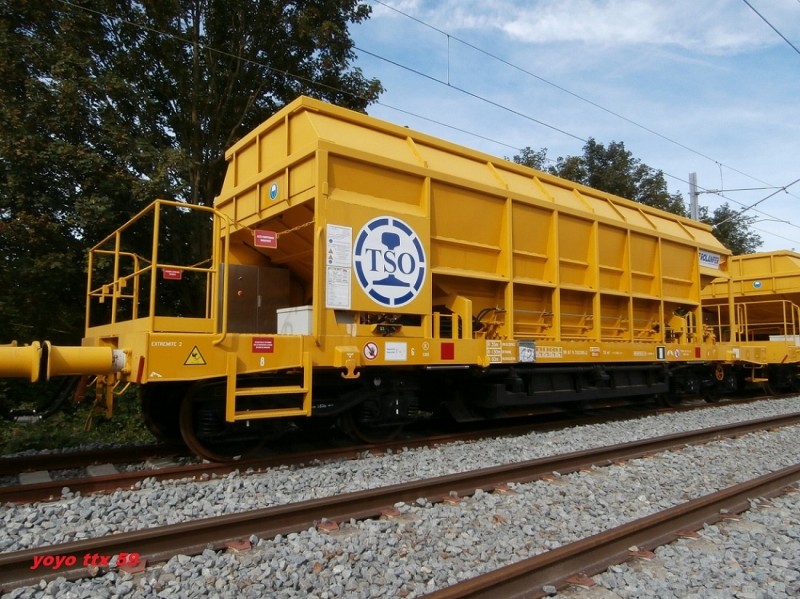 WTR 99 87 9 352 595-2=5.JPG