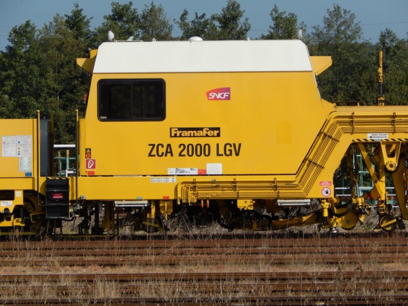 ZAC 2000 LGV - 99 87 9 124 322 8 - INFRA (4) (Copier).JPG