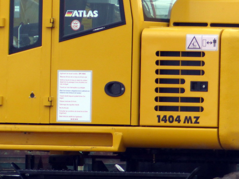 Pelleteuse ATLAS 1404 MZ (2014-11-30 Infrapôle LGV A de SPDC) (2).jpg