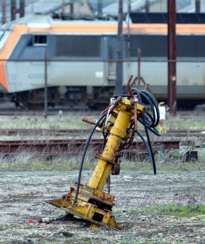 Portique de wagons de Draisine (2014-12-20 Crem DV13 de SPDC).jpg