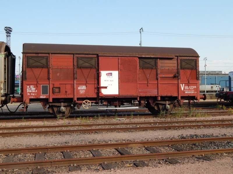 40 87 954 0 501 3 Us  G53-2  DJ (Copier).JPG
