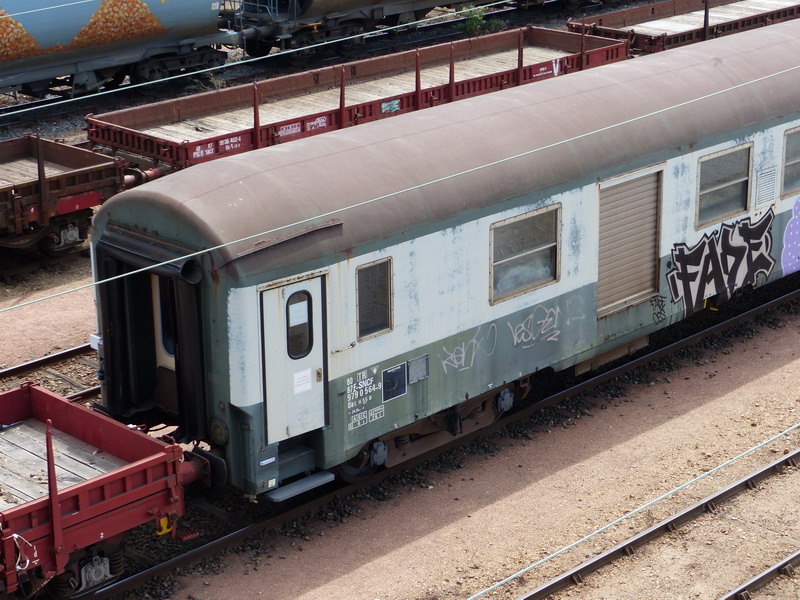 80 87 979 0 564-9 Uas H55 0 F SNCF-TR (2015-06-25 SPDC) (2).jpg