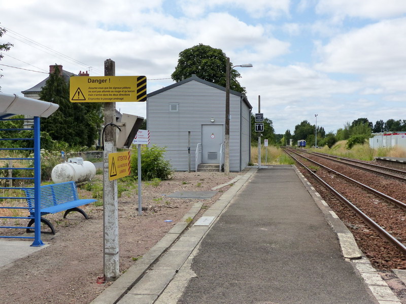 (2) gare de Neuillé Pont-Pierre (4).jpg
