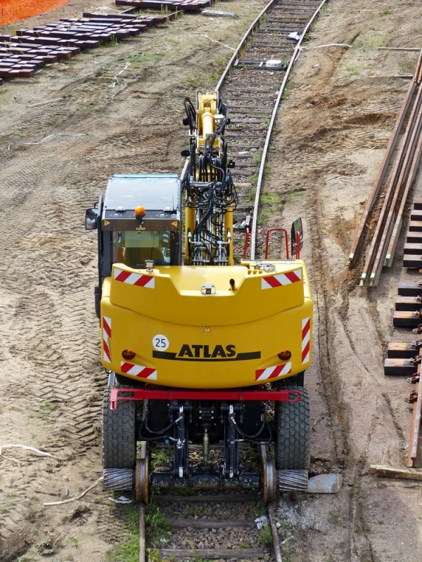 ATLAS 1404 KZW  (2015-09-21 SPDC) DPI 120821 (6).jpg