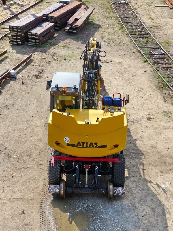 ATLAS 1404 ZW 4 Meccoli (2015-09-19 gare de SPDC) (5).jpg