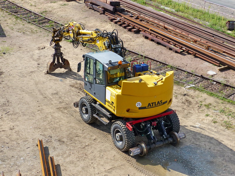 ATLAS 1404 ZW 4 Meccoli (2015-09-19 gare de SPDC) (4).jpg