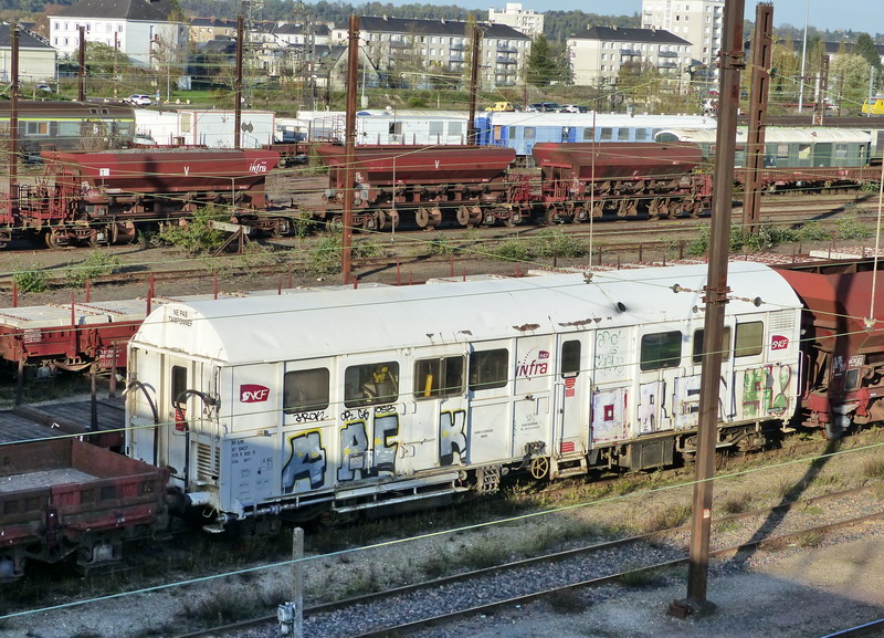 80 87 979 8 800-9 Uas W85 6 SNCF-LM (2015-11-15 SPDC) (4).jpg