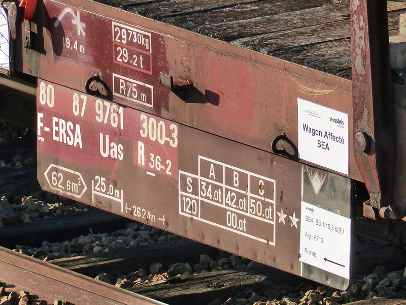 80 87 976 1 300-3 Uas R36 2 F-ERSA (2015-11-15 SPDC) (4).jpg