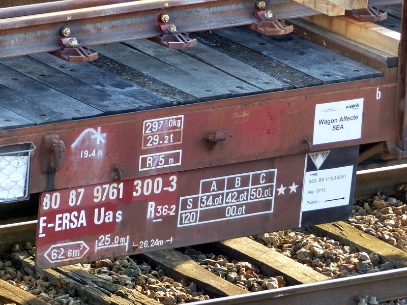 80 87 976 1 300-3 Uas R36 2 F-ERSA (2015-11-15 SPDC) (6).jpg