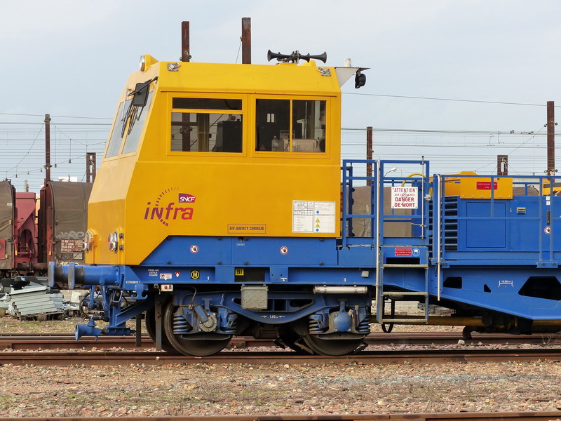 99 87 9 185 420-6 DU 94 B SNCF-TR (2015-12-20 BIDON V à SPDC) (3).jpg