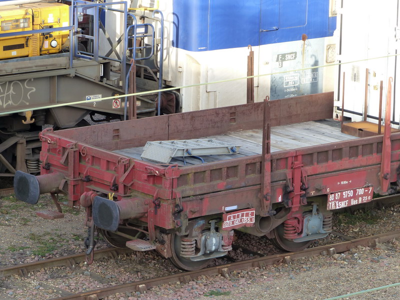 80 87 975 0 700-7 Uas R25 6 SNCF-TR (2015-12- 19 SPDC) (3).jpg