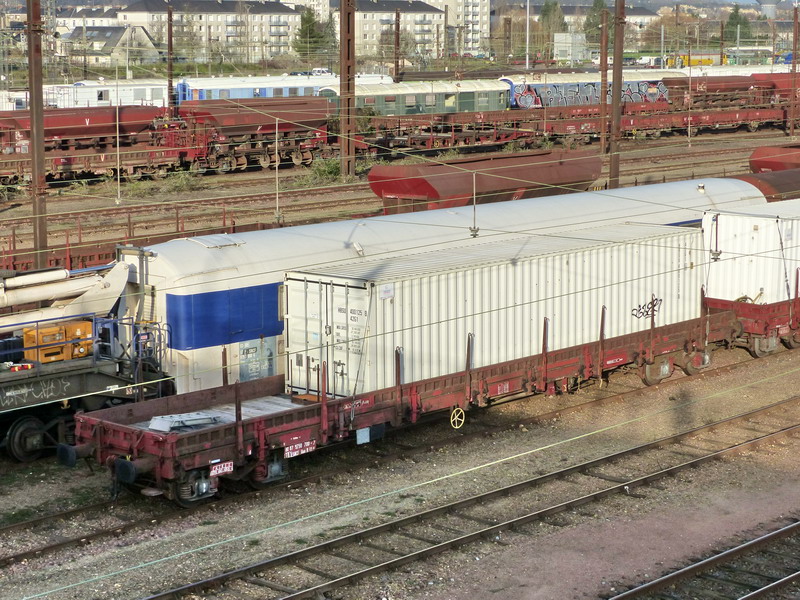 80 87 975 0 700-7 Uas R25 6 SNCF-TR (2015-12- 19 SPDC) (2).jpg
