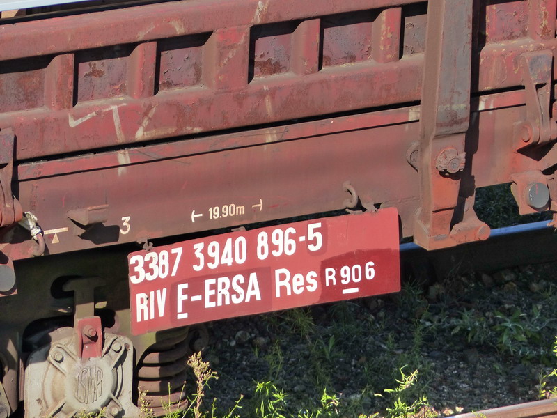 33 87 3940 896-5 Res R90 6 RIV F-ERSA (2015-10-02 SPDC) (3).jpg