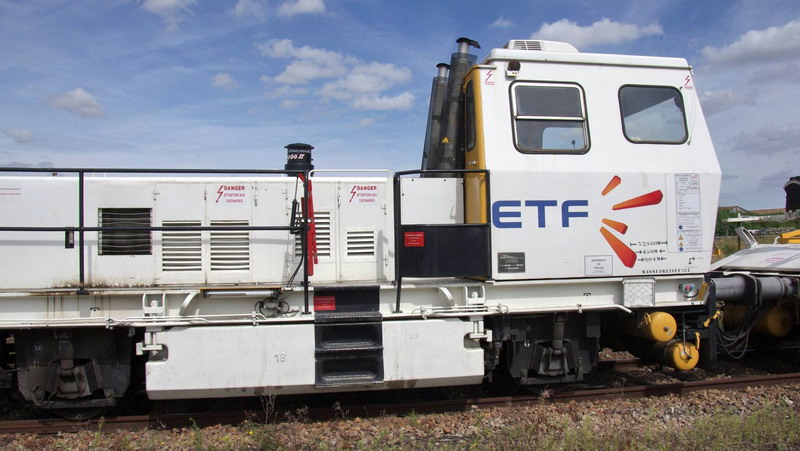 99 87 9 426 501-2 DGS 42 N (2016-09-02 gare de Chaulnes) ETF (13).jpg