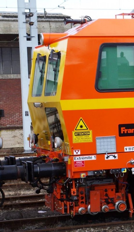 99 87 9 121 529-1 - 109 FRP (2013-02-06 Saint Quentin) Colas Rail (5).jpg