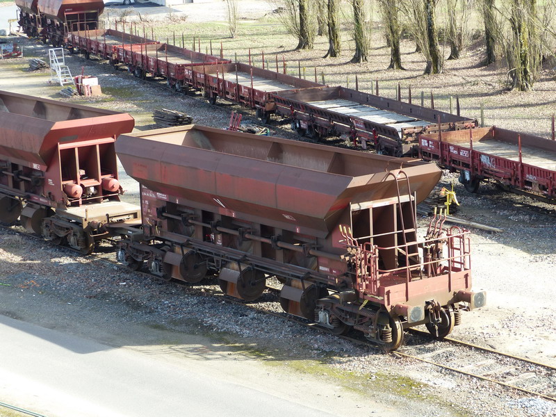80 87 977 7 585-9 Uas D12 6 SNCF-PSL (2017-02-25 SPDC) (1).jpg