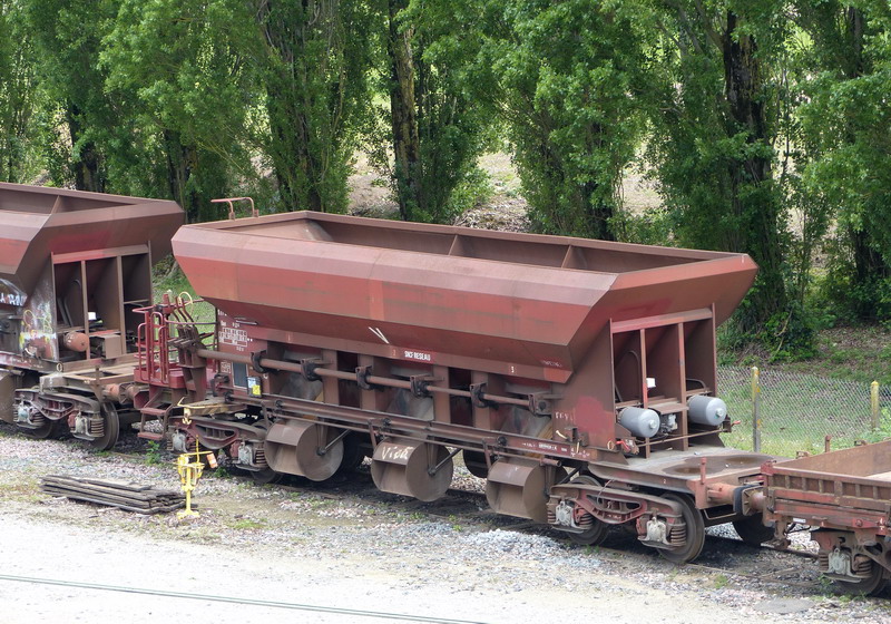 80 87 977 8 594-2 Uas D12 6 F-SNCFR (2017-05-07 SPDC) (1).jpg