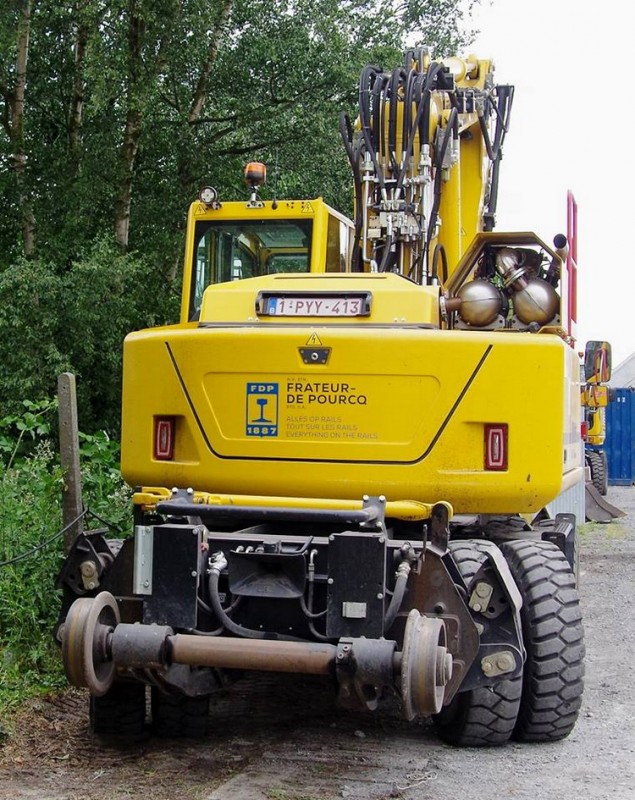 ATLAS 1604 KZW blue (2017-06-07 gare de Menin) FDP (1).jpg