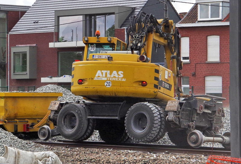 Travaux de RVB (2017-06-08 gare de Menin) (3).jpg