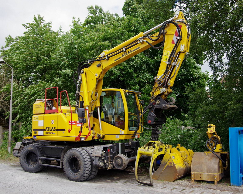(2) ATLAS 1604 KZW blue 169 Z 301289.jpg