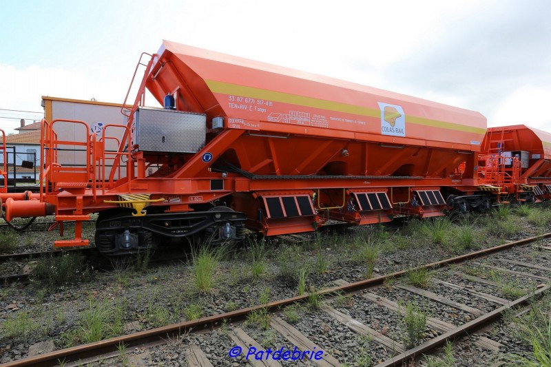 33.87.677.1517-4.jpg