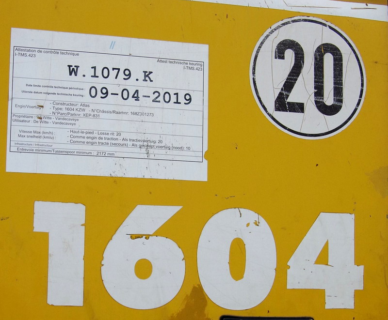 Atlas 1604 KZW (2017-09-06 gare de Henin) (17).jpg