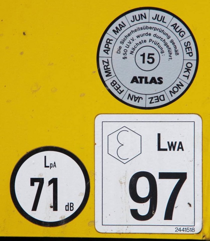 Atlas 1604 KZW (2017-09-07 gare de Henin) Taveirne (17).jpg