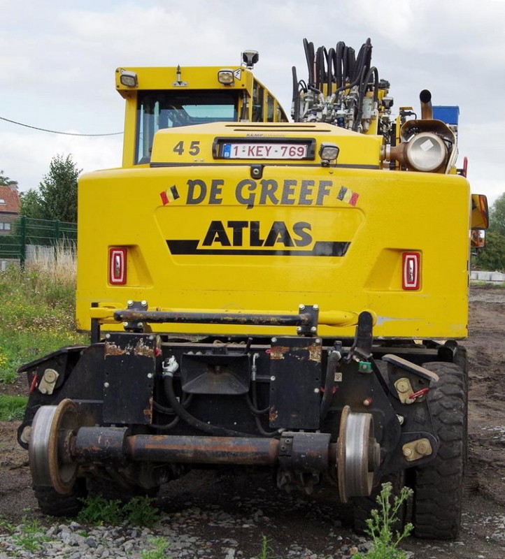 Atlas 1604 ZW (2017-09-06 gare de Henin) De Greef Paul (20).jpg