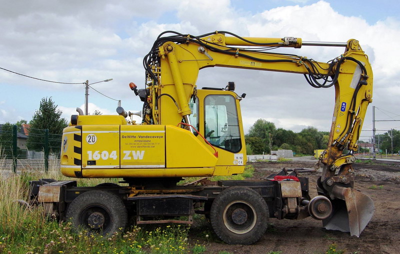Atlas 1604 KZW 168Z301273 De Witte-Vandecavey.jpg