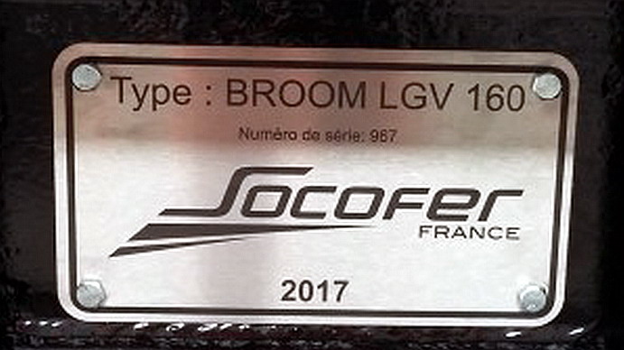 BROOM 1.jpg