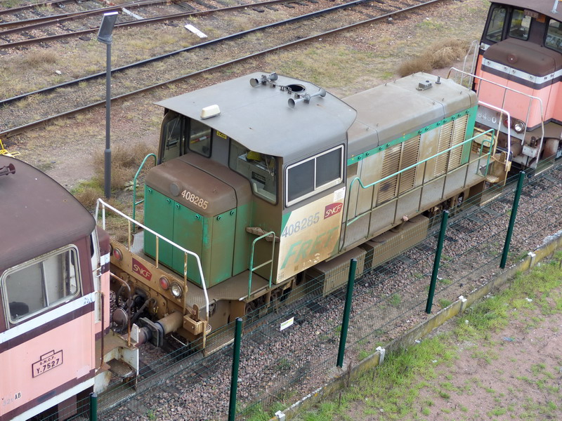 Y 8285 (2017-10-08 dépôt de Saint Pierre des Corps) (1).jpg