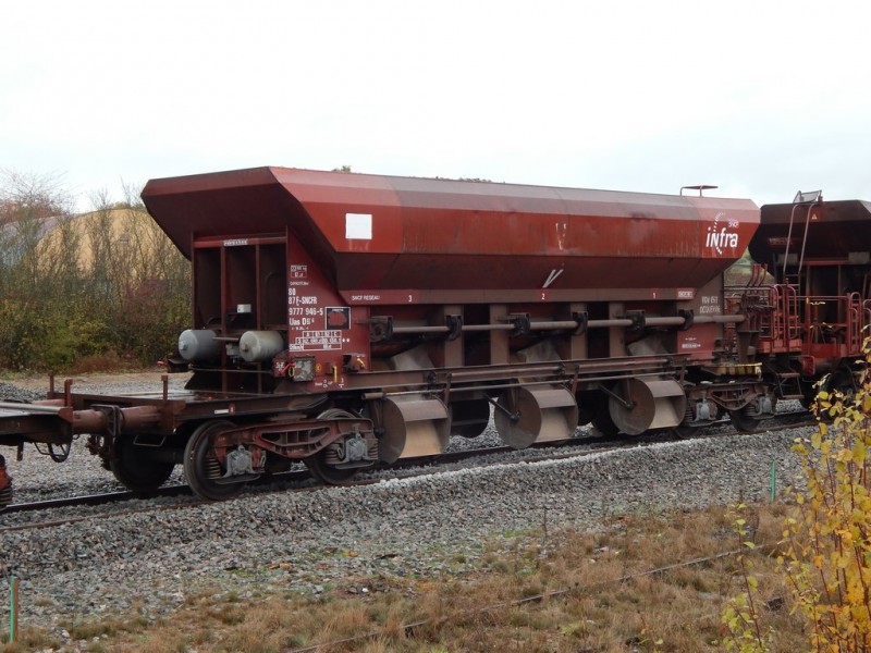 80 87 977 7 946 5 Uas  D12-6  R (1) (Copier).JPG