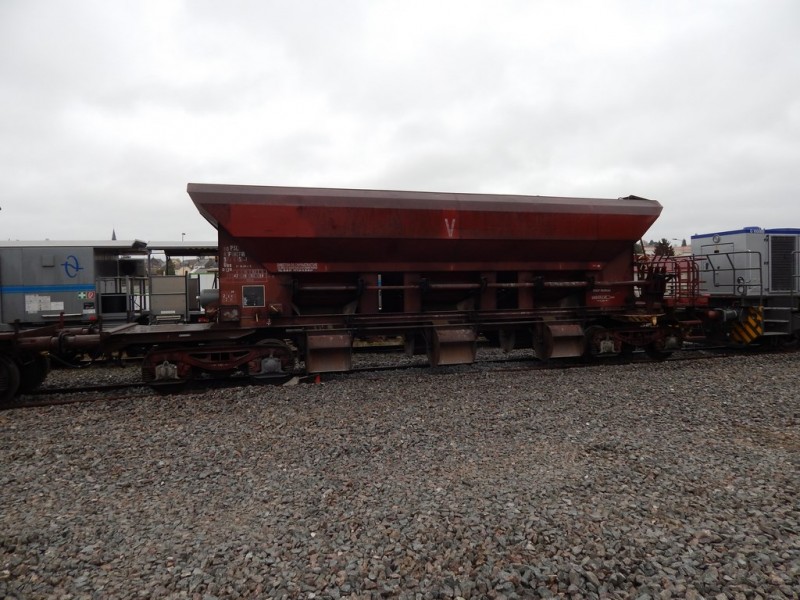 80 87 977 8 151 1 Uas  D12-6  R (1) (Copier).JPG