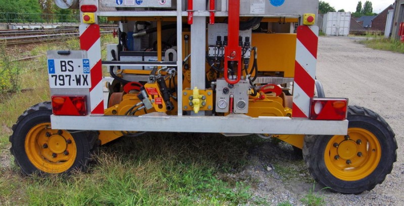 4'Axe 09.083.3505  TR 160 - 2011 (2017-08-31 gare de Tergnier ) BS 797 WX - DPA 11028  (29).jpg