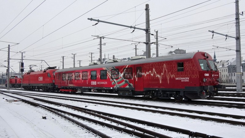 60 81 88 75 100-9 A-ÖBB (2018-03-19 St Pölten) Messwagen EM160WZ (3).jpg